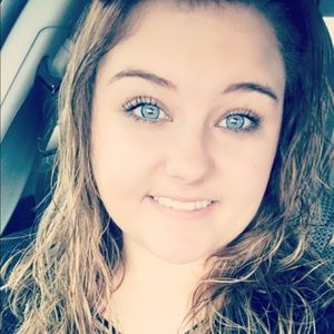 Meet your Posher, Marissa